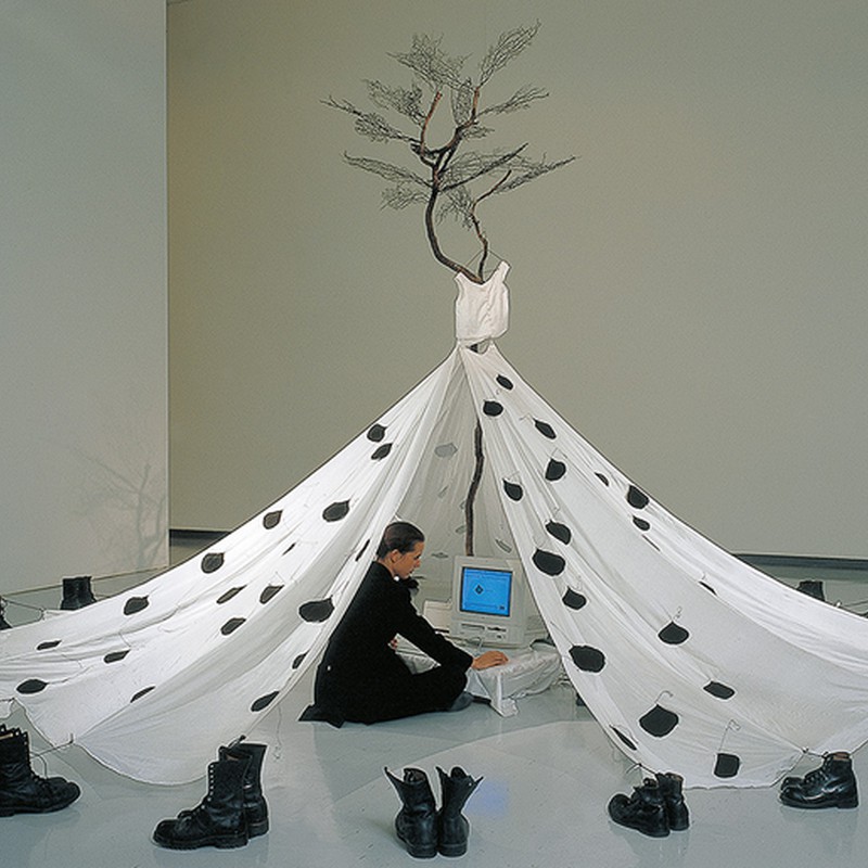 A-Dress,1996