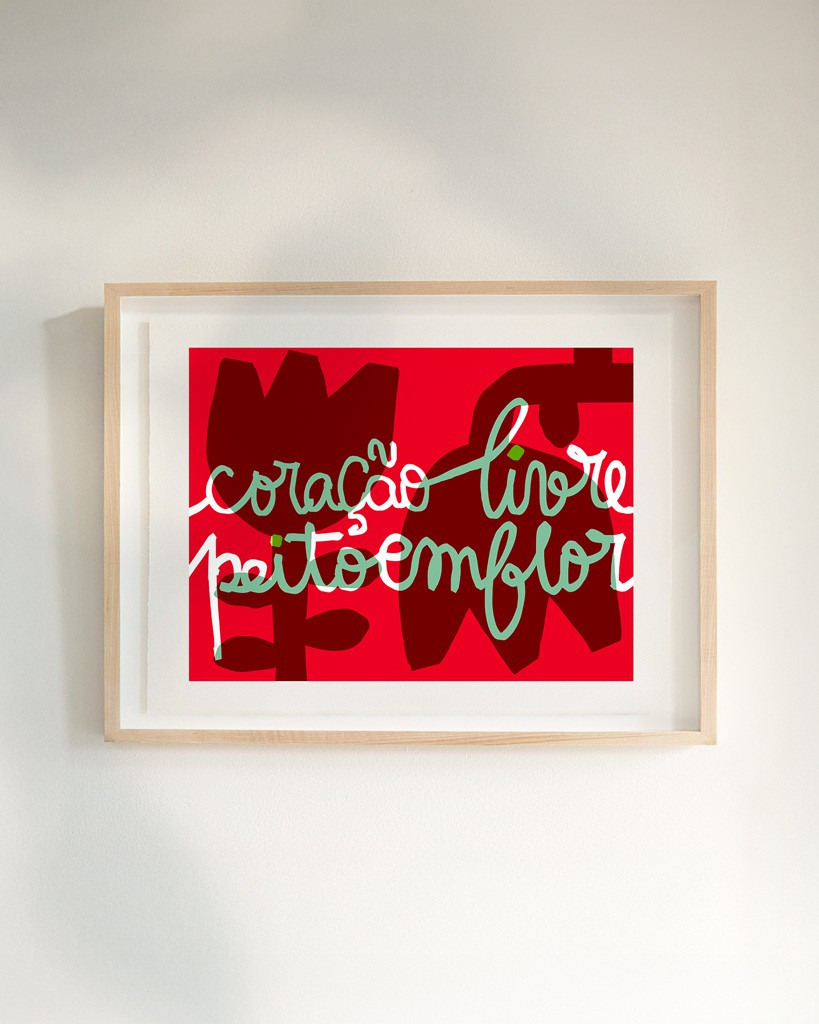 Coração livre peito em flor